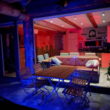 Holiday Home Ernest Zelezni With Hot Tub Ivancna Gorica ภายนอก รูปภาพ