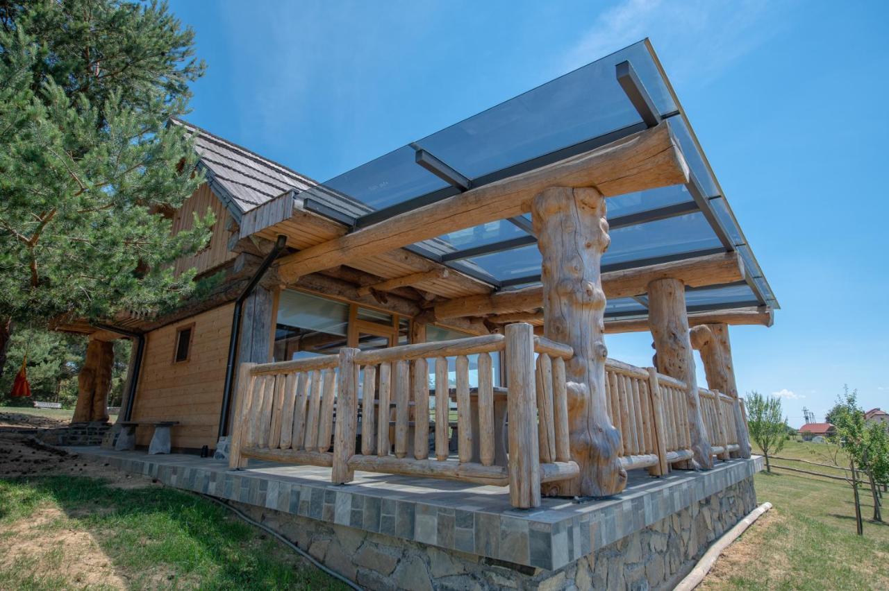 Holiday Home Ernest Zelezni With Hot Tub Ivancna Gorica ภายนอก รูปภาพ